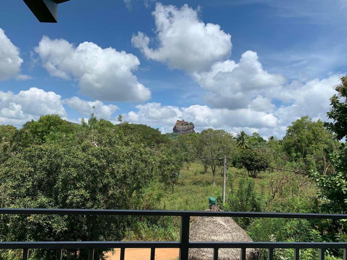 Sigiriya Rock Hide Otel Dış mekan fotoğraf